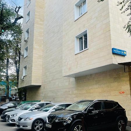 Уютная Квартира В Самом Сердце Алматы Ałma Ata Zewnętrze zdjęcie