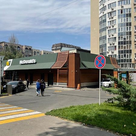 Уютная Квартира В Самом Сердце Алматы Ałma Ata Zewnętrze zdjęcie